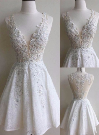 Kurzes weißes A-Linien-Heimkehrkleid aus Spitze mit V-Ausschnitt cg955