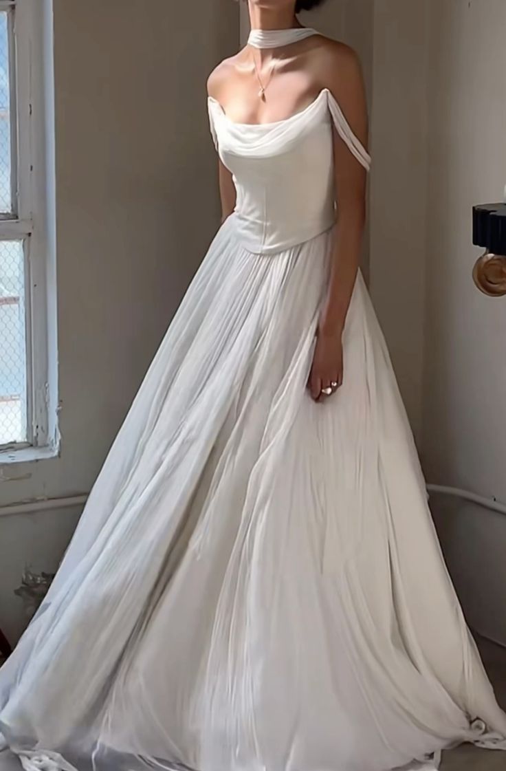 Off Shoulder White Beautiful Wedding Dress Long Formal Dresses     cg25358