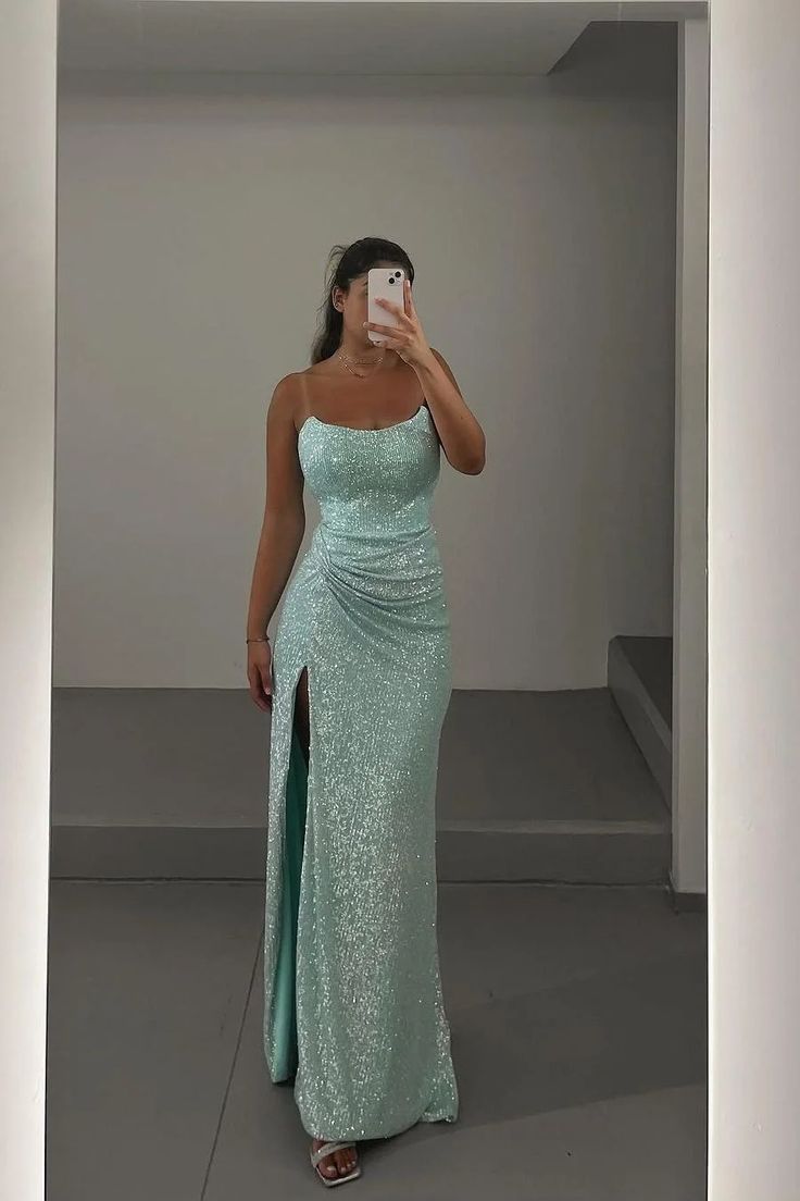 Shinning Mint Sequins Sleeveless Spaghetti Strap Long Pleated Prom Dress with Split      cg25298