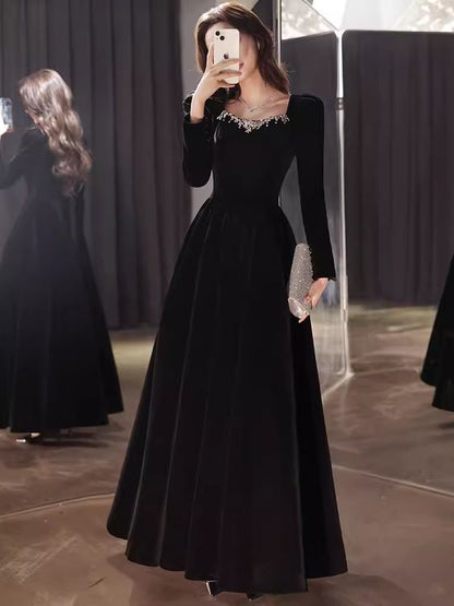 Beautiful A line Long Sleeves Black Velvet Long Prom Dress      cg25136