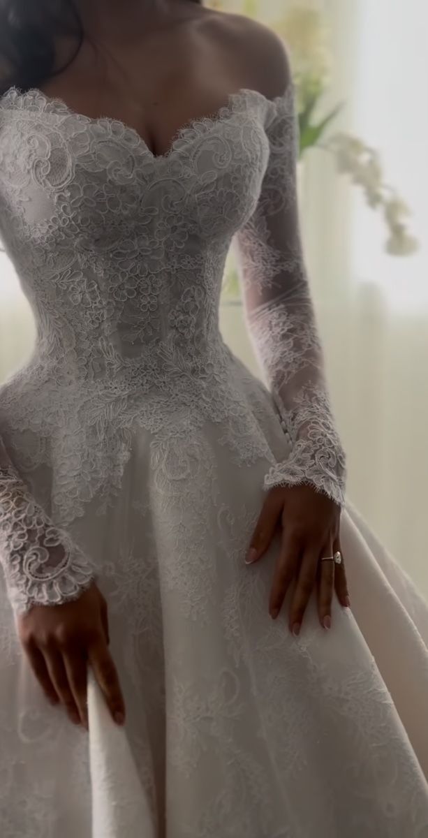 off the shoulder sweetheart lace long sleeves long wedding dress lace bridal gown     cg25379