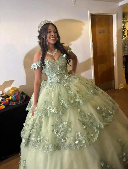 A Line Green Off Shoulder Quinceanera Dress Lace Appliques Sweet 16 15 Ball Gown   cg25906