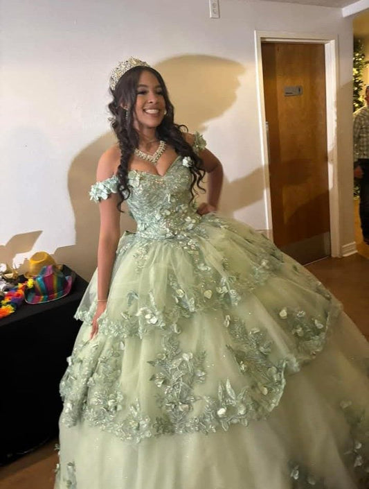A Line Green Off Shoulder Quinceanera Dress Lace Appliques Sweet 16 15 Ball Gown   cg25906