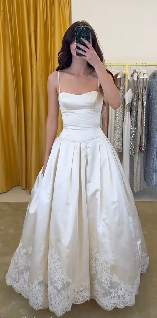 A Line White Wedding Dresses Long Bridal Gowns Lace Wedding Dress     cg26030