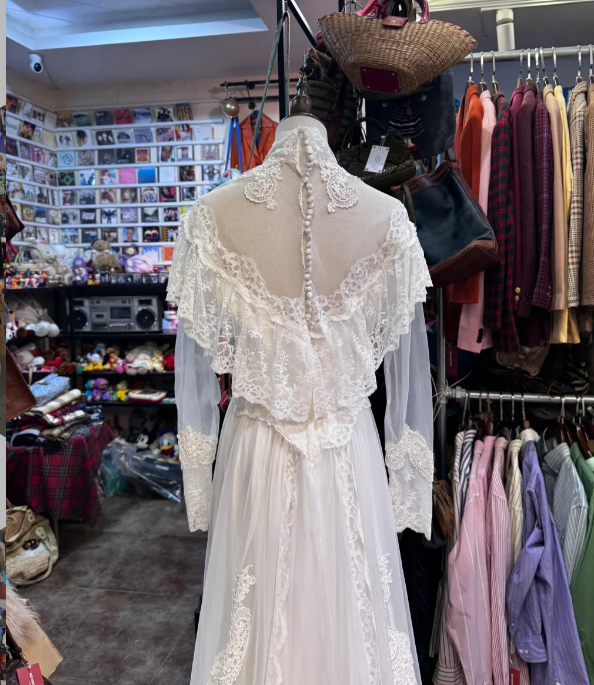 Modest Lace Wedding Dress Chiffon Long Sleeved Wedding Gown cg26350