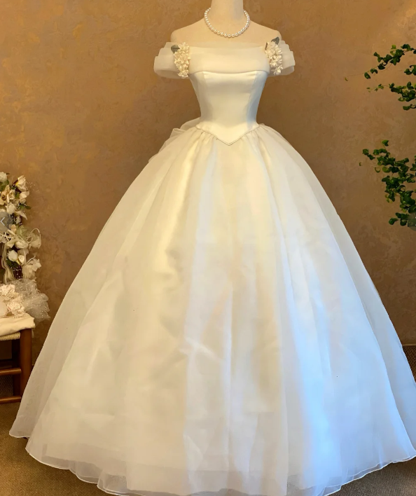 Off The Shoulder White Wedding Dress Sweet 16 Birthday Dress cg26338