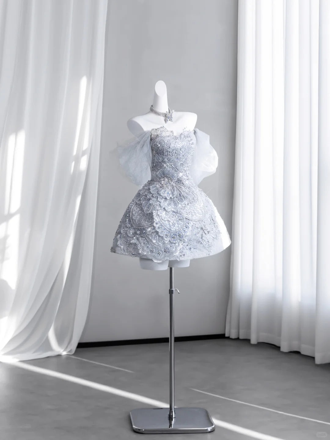 Gittering Light Blue Mini Dress Strapless Party Dress Sequins A-Line Homecoming Dress CY0006