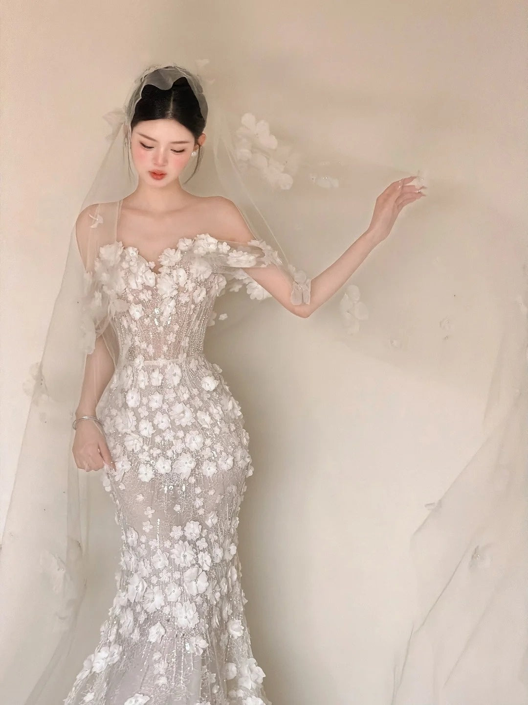 Wonderful Appliques Off-the-Shoulder Wedding Dress Sequins Mermaid Bridal Dress CY0024