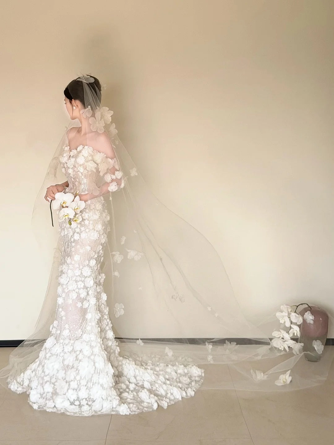 Wonderful Appliques Off-the-Shoulder Wedding Dress Sequins Mermaid Bridal Dress CY0024