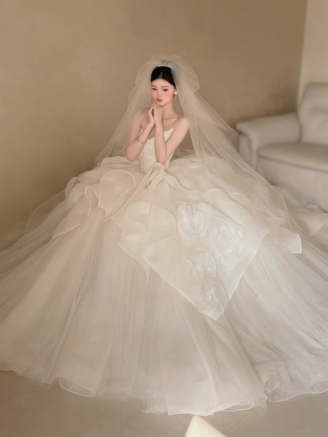Luxury A-Line Wedding Dress Ideas Strapless Handmade Flowers Bridal Gowns CY0027