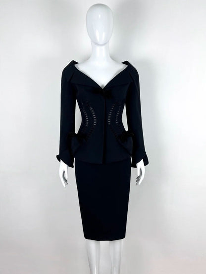 Trendy Cutout Sheath Black Homecoming Dress V Neck Long Sleeve Short Dress CY0037