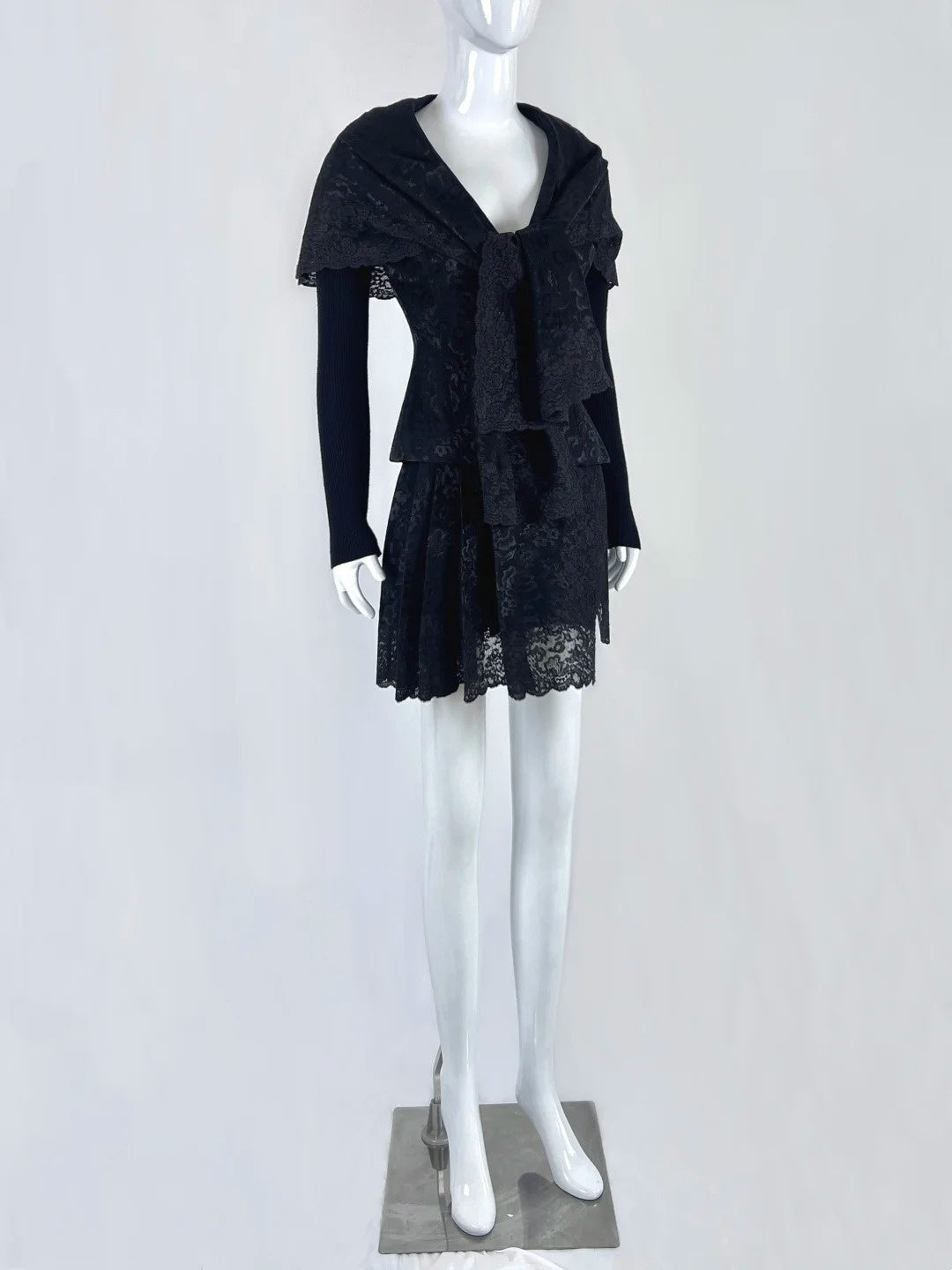 Gothic Sheath Black Homecoming Dress Lace Tiered Long Sleeve Short Dress CY0041