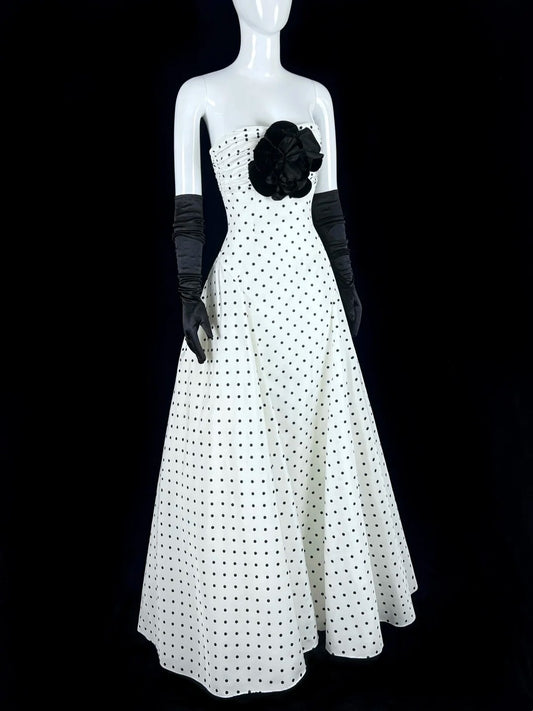 Charming Bows Strapless Sweet 16 Dress 3D Appliques Polka Dots A-Line Evening Gowns CY0051