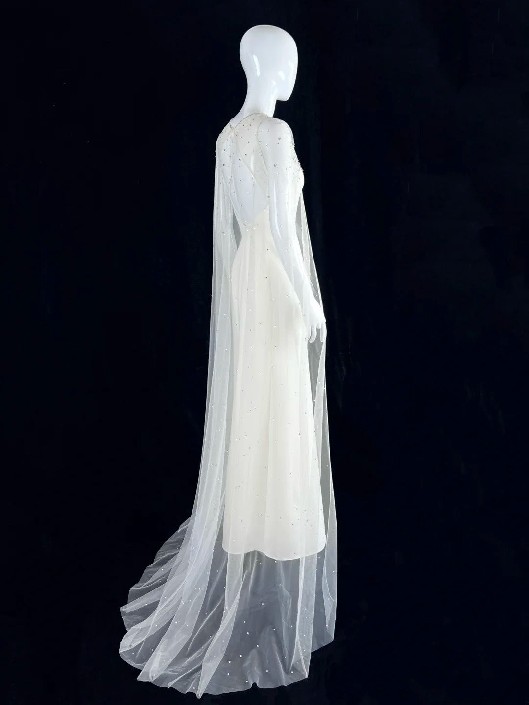 Glam V Neck Beaded Wedding Dress Tulle Long Sleeves Mermaid Bridal Gowns CY0070