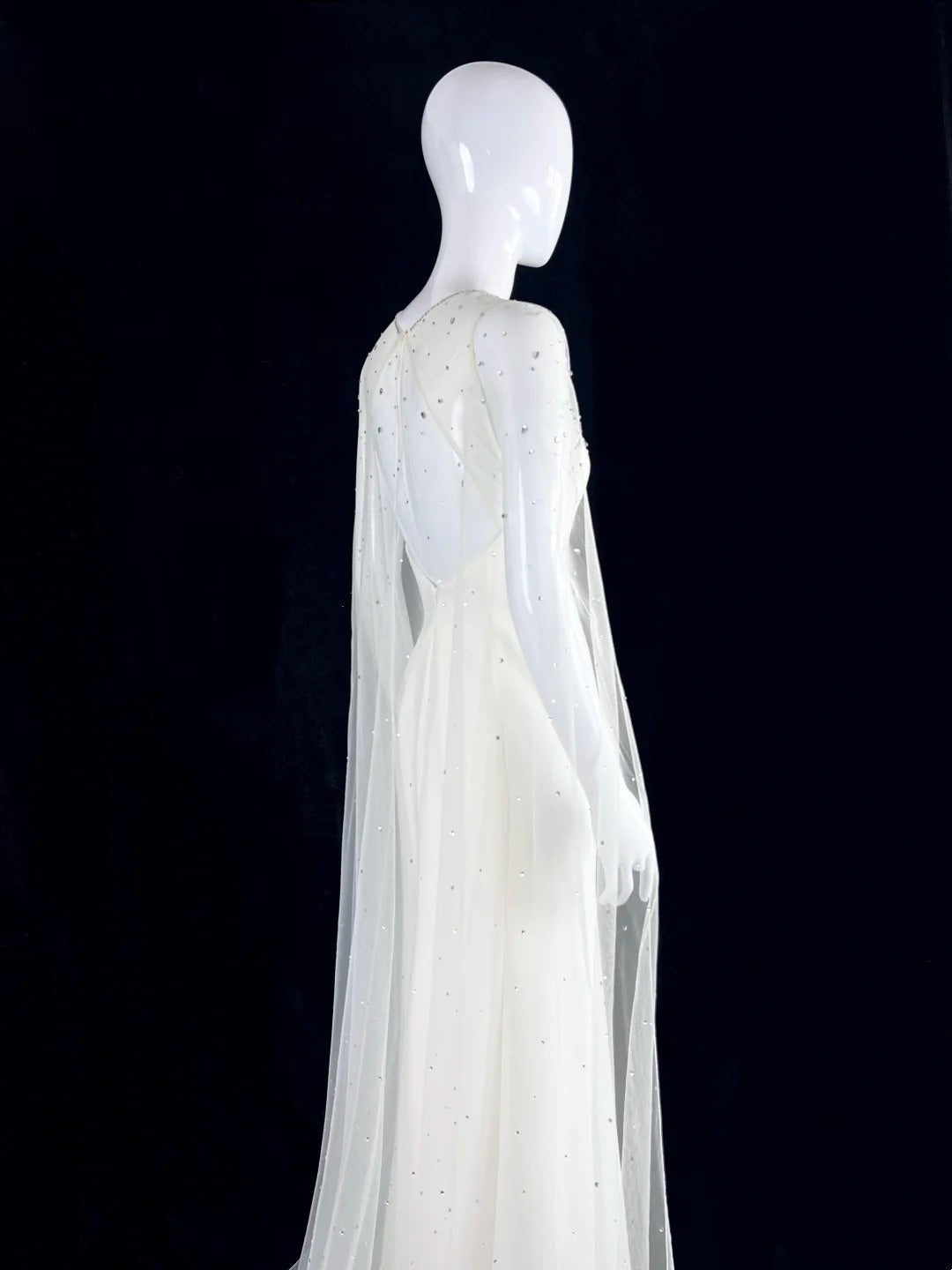 Glam V Neck Beaded Wedding Dress Tulle Long Sleeves Mermaid Bridal Gowns CY0070