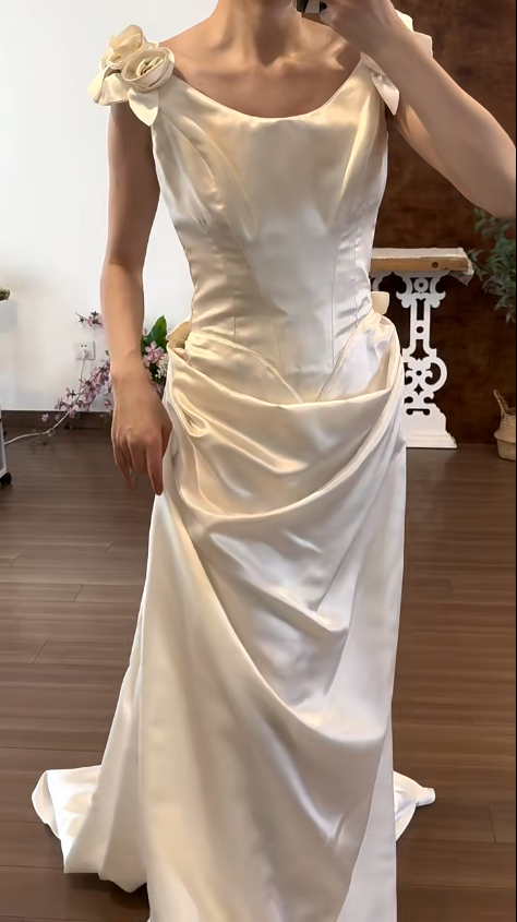 Ivory Satin Wedding Dress A Line Wedding Gowns cg26363