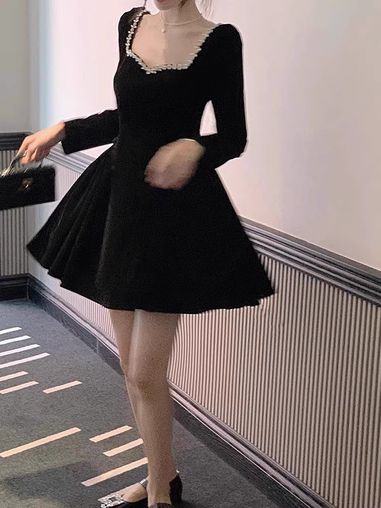 Birthday French-style black elegant and sexy square neck short dress  G140