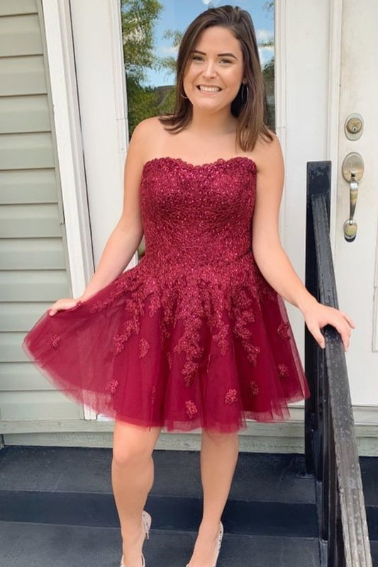 Elegant Tulle Appliques Burgundy Short Homecoming Dress   cg10652