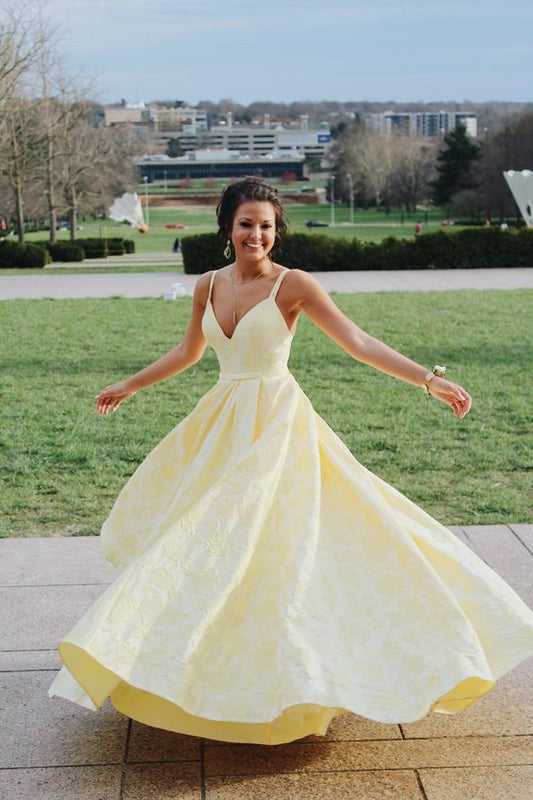 V Neck yellow Prom Dresses    cg10658