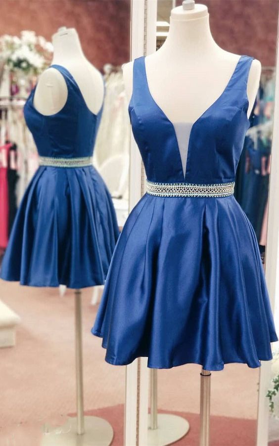 Simple v neck royal blue homecoming dresses    cg11582