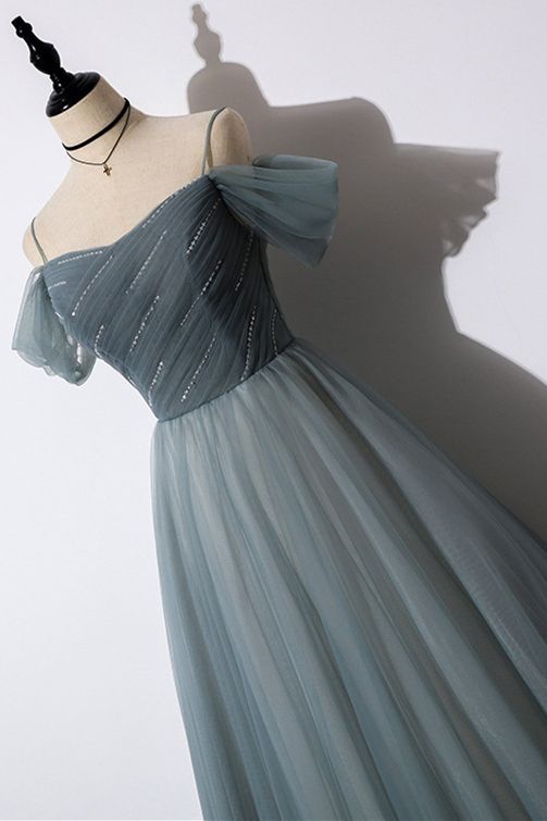 Off the Shoulder Grey Tulle Prom Dress   cg11590