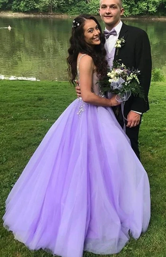 Gorgeous V Neck Beaded Purple Long Prom Dress   cg12384