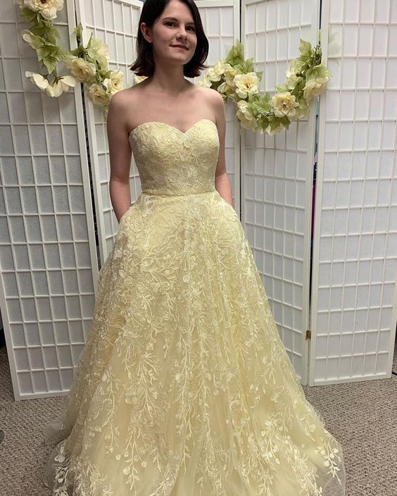 Sweetheart Yellow Lace Long Prom Dress with Pockets   cg12910