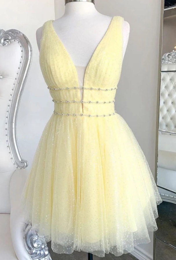 YELLOW V NECK TULLE SEQUIN SHORT Homecoming Dress    cg12966