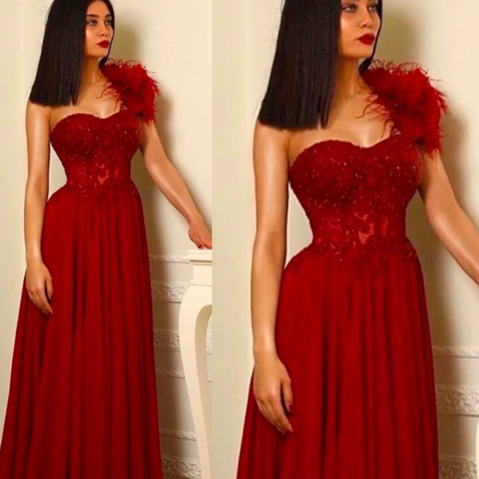 red prom dresses 2020 sweetheart neckline lace appliques feather a line long lace evening dresses   cg13488