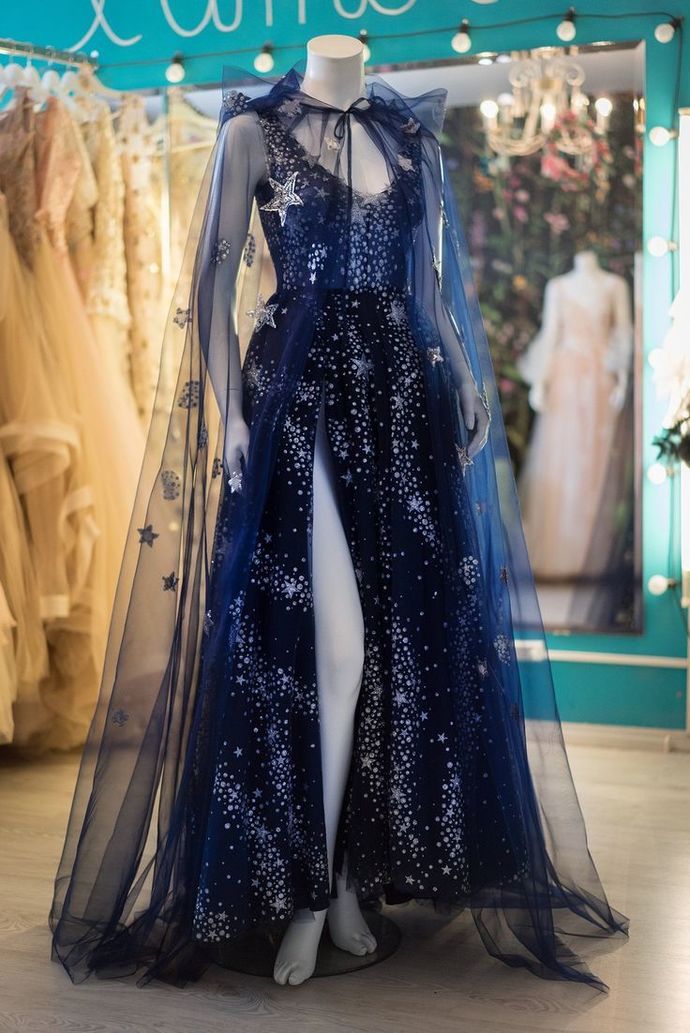 Beautiful A-Line V Neck Long Prom Dress With Split   cg15320