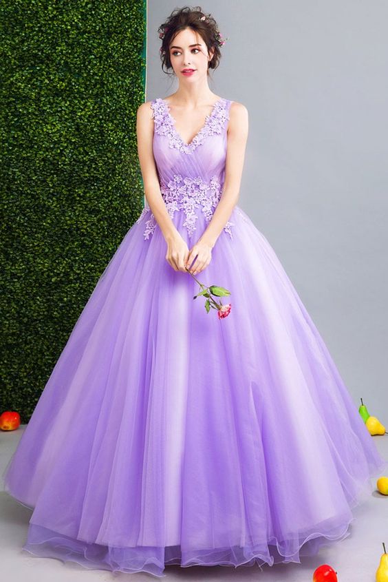 Classy Lavender Ball Gown Formal Prom Dress With Lace Beading V-neck   cg16177