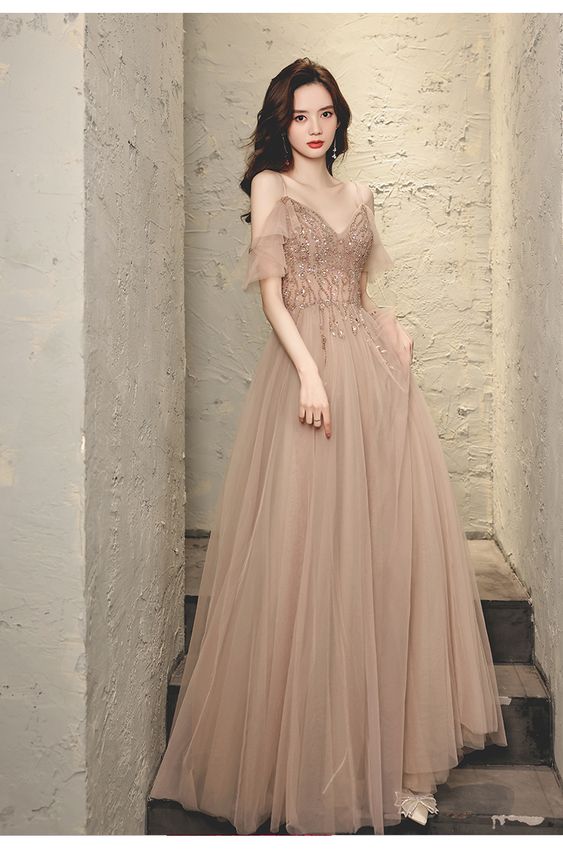 Tulle Beaded V-neckline Long Prom Dress    cg21931