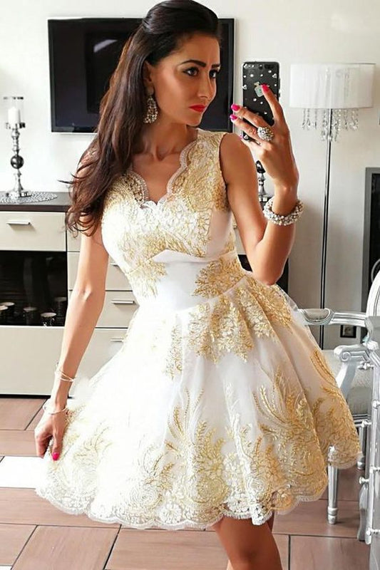 A-Line Cute V-Neck Sleeveless Tulle Homecoming Dress with Appliques    cg22290