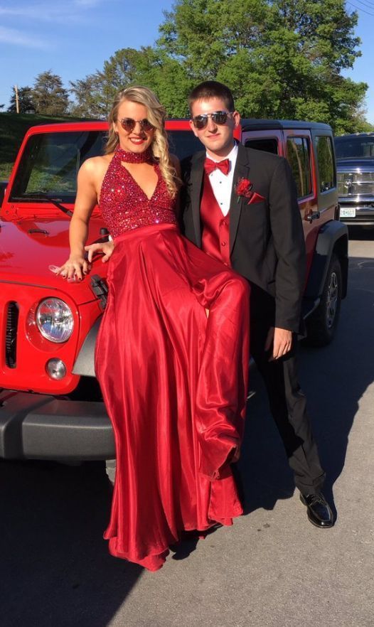 Burgundy Satin Prom Dresses Long A-line Sleeveless Beaded Evening Dresses Halter Formal Gowns cg2304