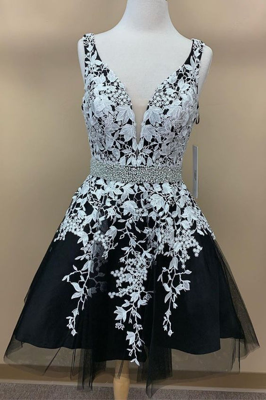 2019 Short HOmecoming Dresses, Black and White Lace Homecoming Dresses Party Dresses  cg2376