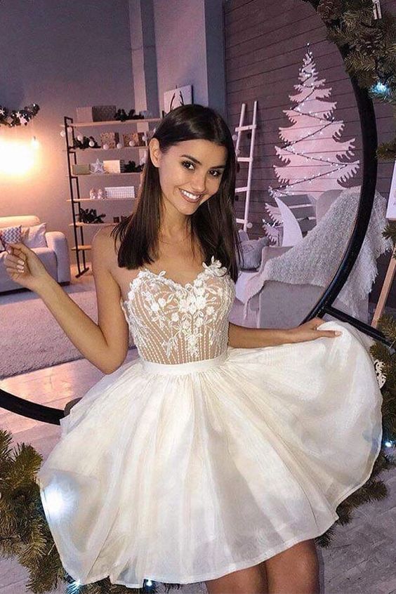 A-Line Spaghetti Straps Above-Knee White Homecoming Dress with Appliques cg4094