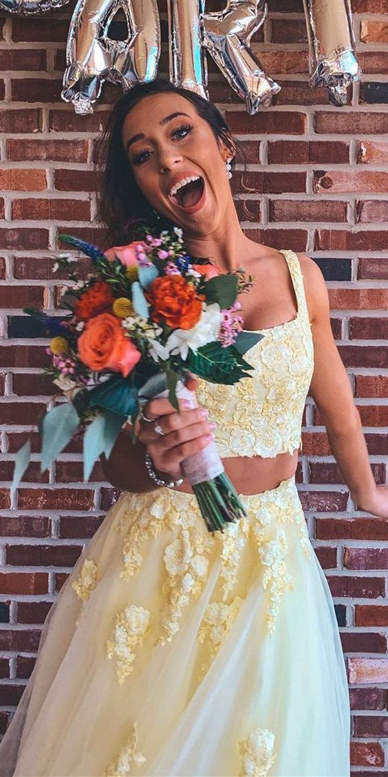 Yellow Tulle Appliques Scoop Two Piece Prom Dress cg4480
