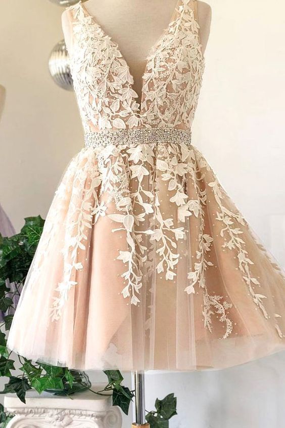 A Line Champagne Tulle V neck Short Homecoming Dress with Appliques cg4487