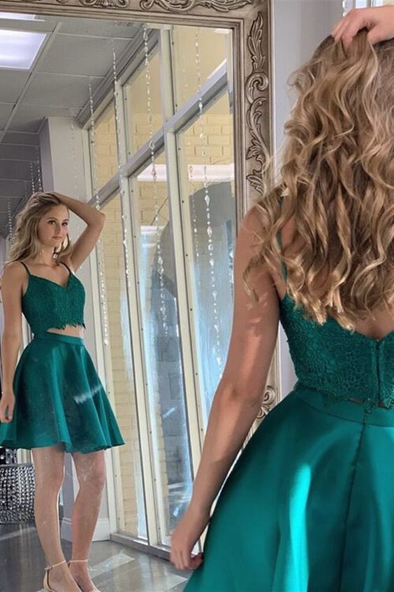 Two Pieces A Line Spaghetti Straps Dark Green Homecoming Dress With Appliques cg4703