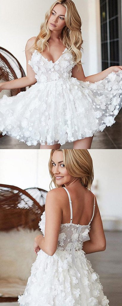 A-Line Deep V-Neck Spaghetti Straps Tulle Homecoming Dresses With Appliques cg575