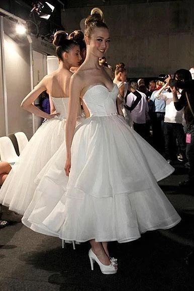 A Line Strapless Sweetheart Organza Tea Length Wedding Dresses, Prom Dresses  cg7319