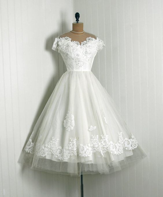 Vintage Off-the-shoulder Lace Appliqué Short Wedding homecoming Dress  cg8526
