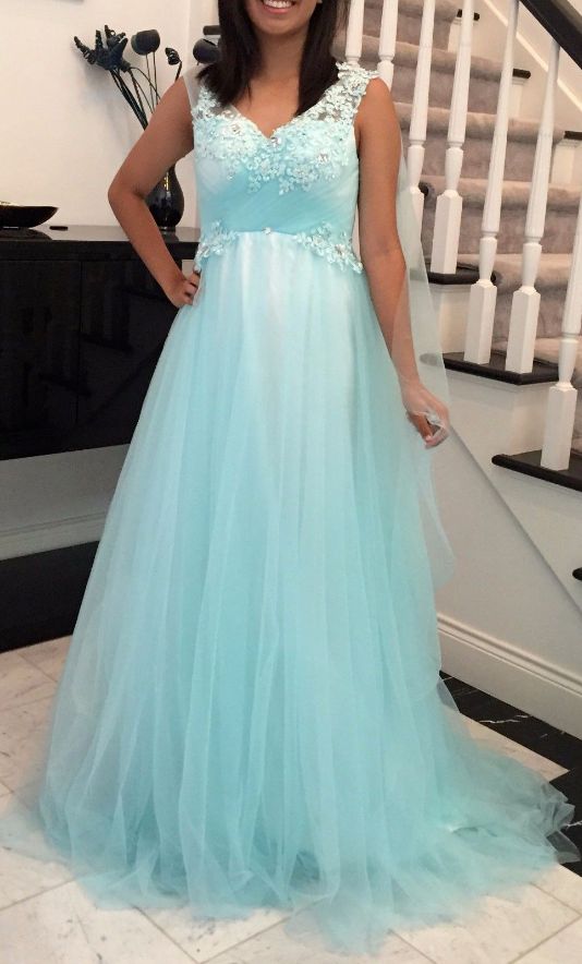 Light Blue A Line Prom Dresses Tulle Lace Applique Evening Gowns With V Neckline  cg8623