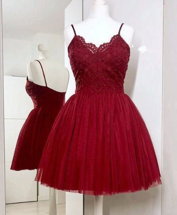 Spaghetti Straps A-Line Burgundy Tulle Short homecoming Dress with Lace cg866