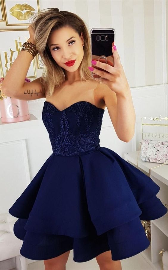 A-Line Sweetheart Short Tiered Satin Navy Blue Homecoming Dress with Appliques  cg8962