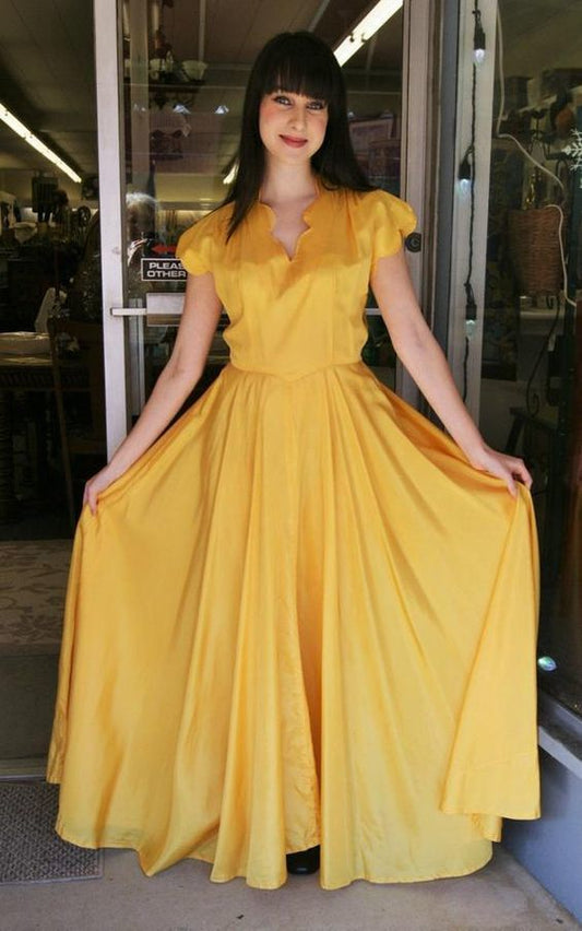 Vintage Yellow Formal Gown Prom Dress   cg9768