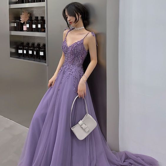 Lavender Evening prom Dresses A-Line / Princess V-Neck Sleeveless Appliques Lace Sweep Train    cg9921